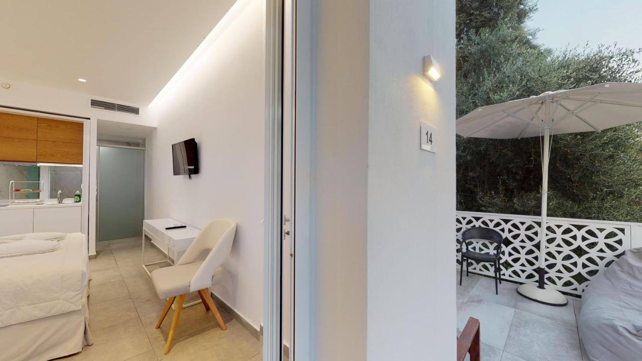 Theros Stylish Suites Парга Экстерьер фото